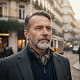 Thomas R., analista financiero